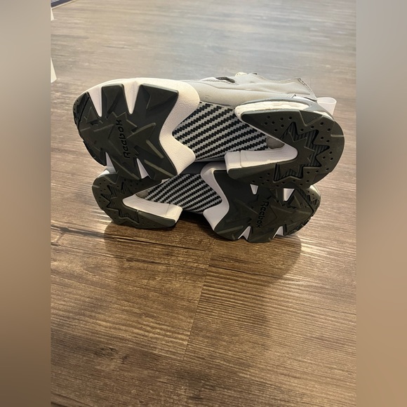 Reebok fury - Picture 4 of 6